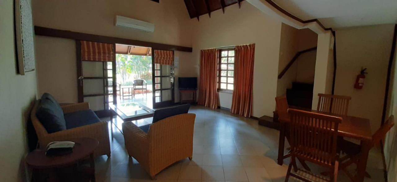 Villa with Garden View